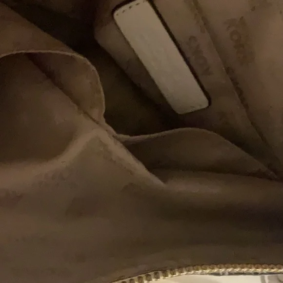 MICHAEL Michael Kors Bedford Large Leather Hobo Style Bag, White/Gold Tone - Picture 14 of 16